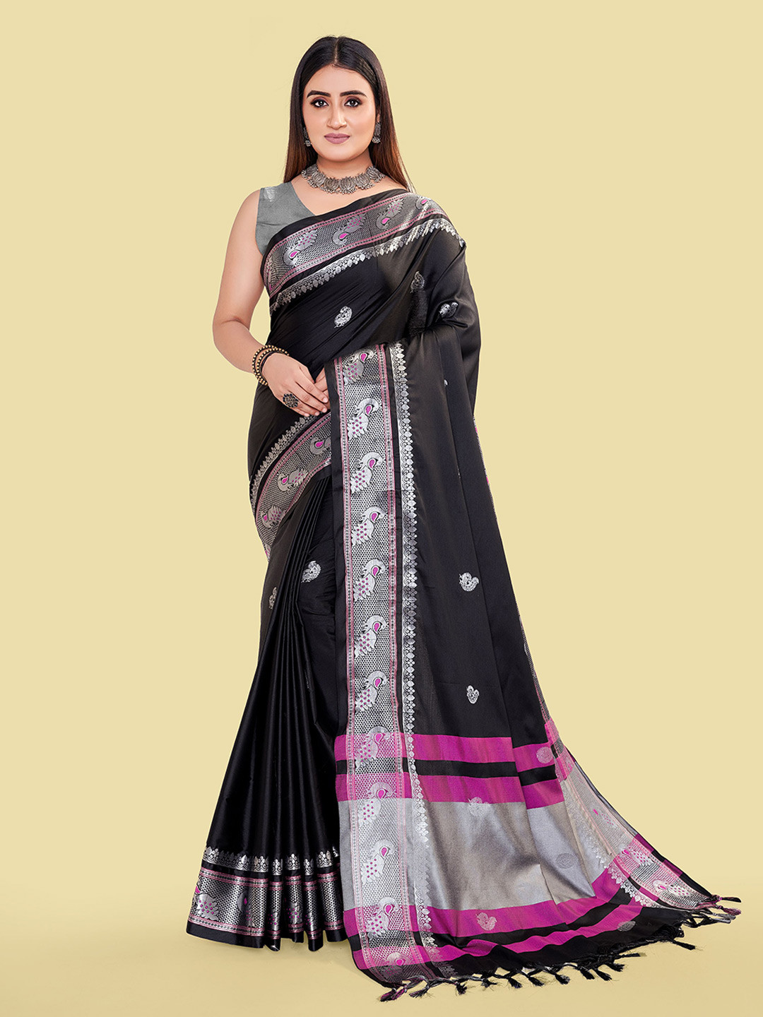 

Upalksh Woven Design Zari Pure Cotton Paithani Saree, Black