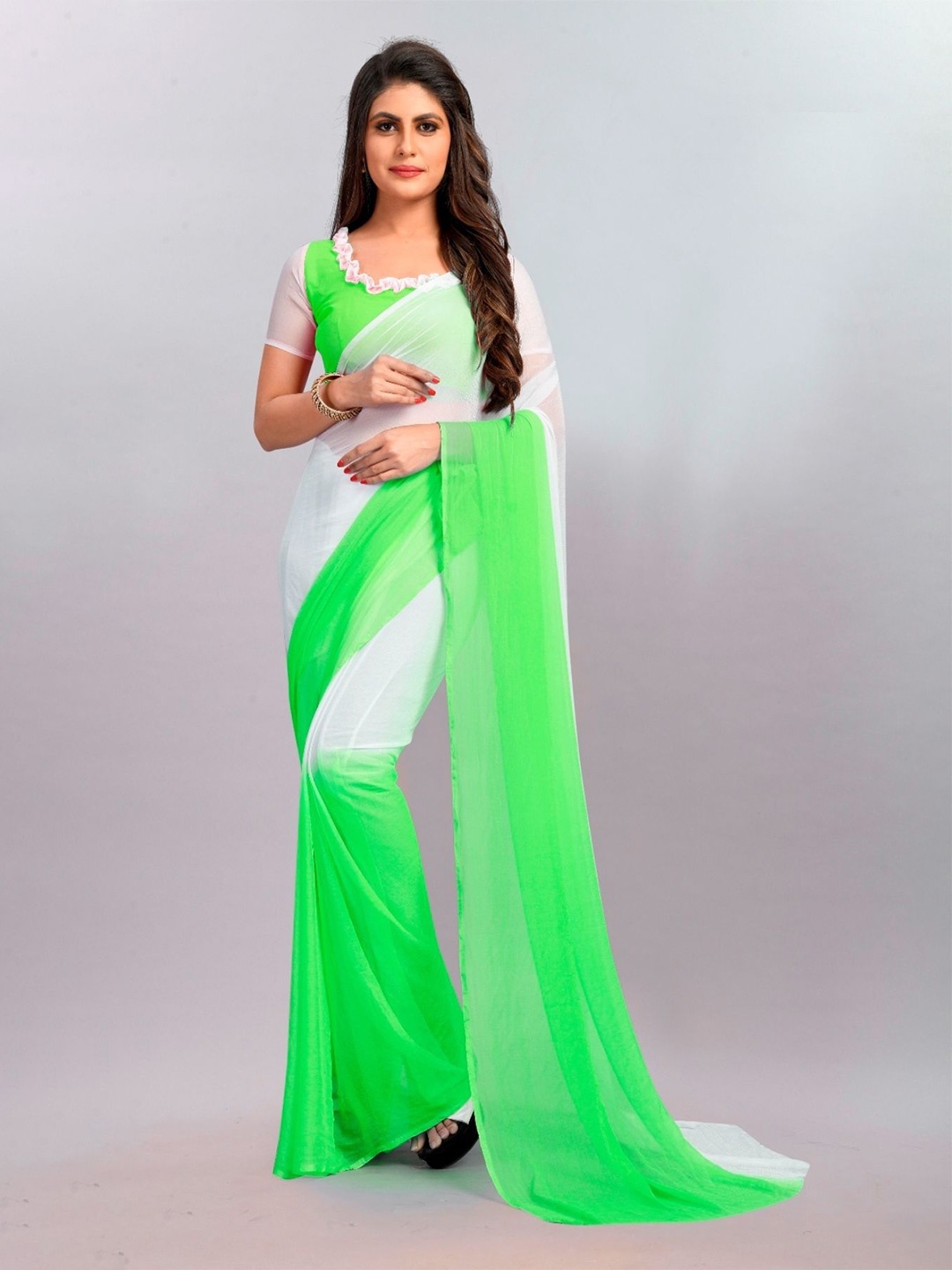 

Aika Colourblocked Ready to Wear Saree, White