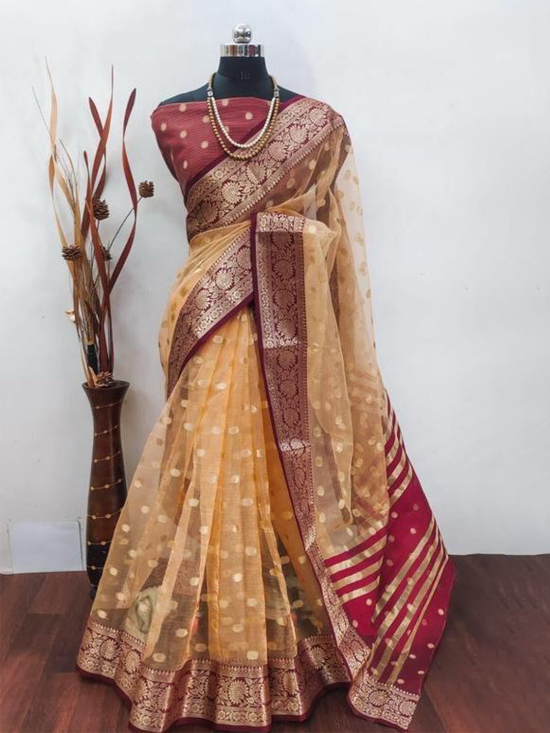

Aika Woven Design Zari Saree, Mustard