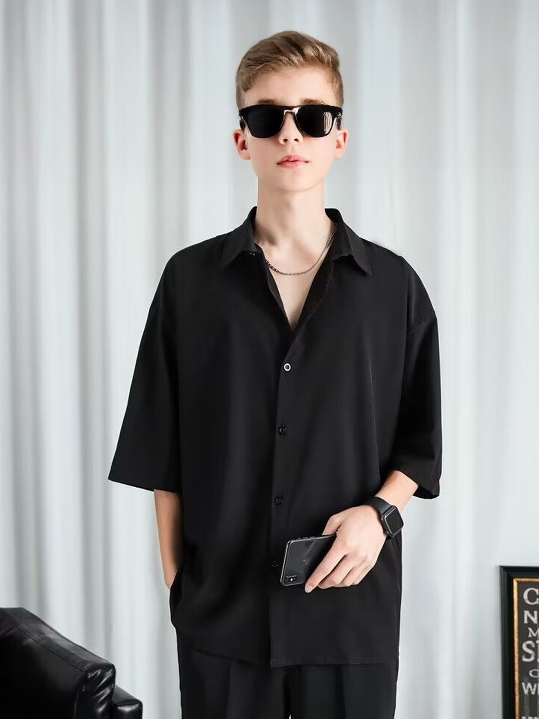 

StyleCast Men Spread Collar Solid Casual Shirt, Black