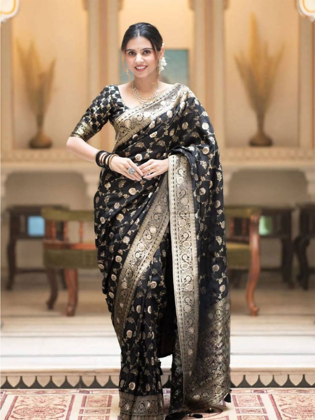 

Upalksh Woven Design Zari Pure Silk Kanjeevaram Saree, Black