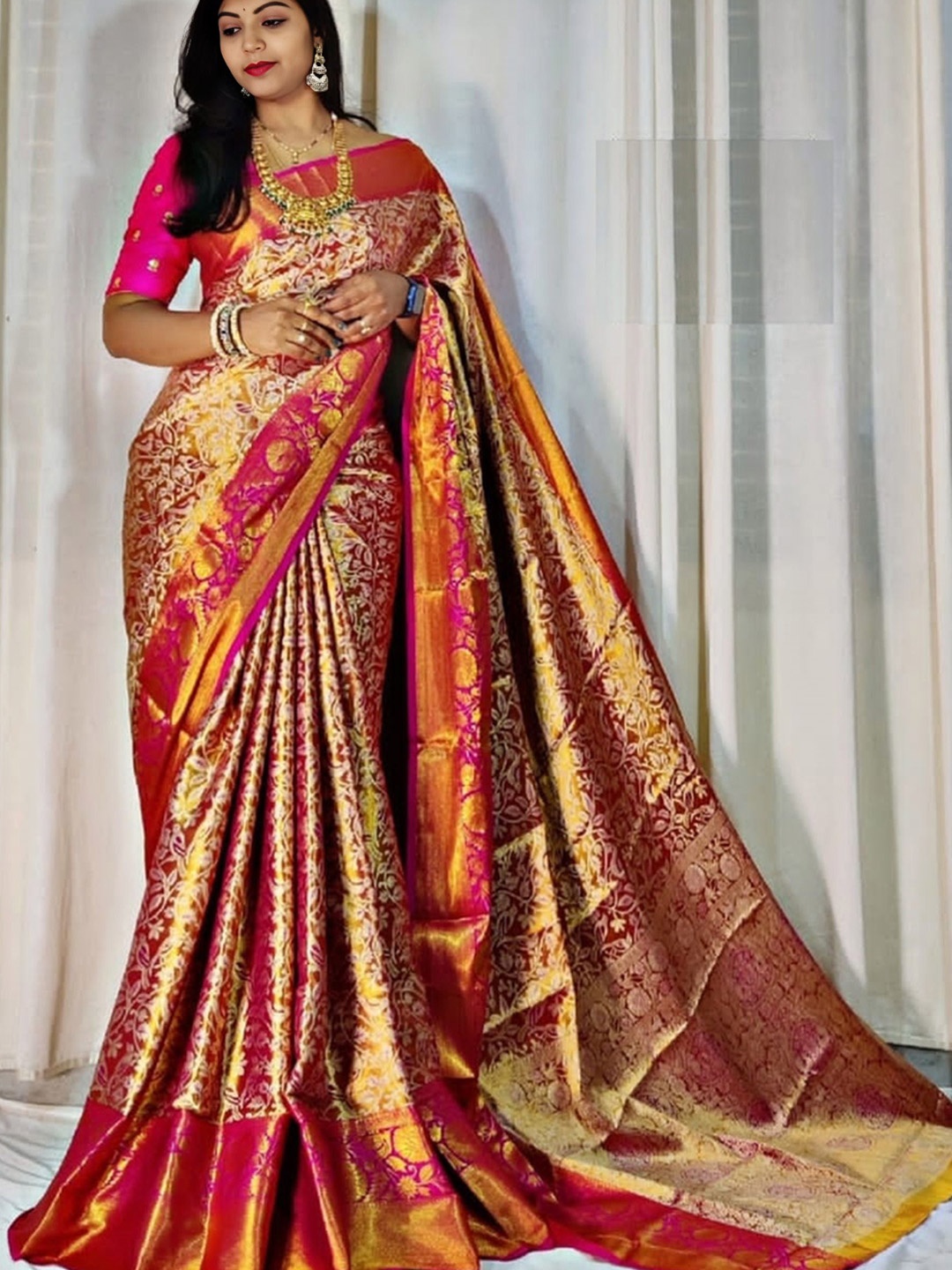 

Upalksh Woven Design Zari Pure Silk Banarasi Saree, Pink
