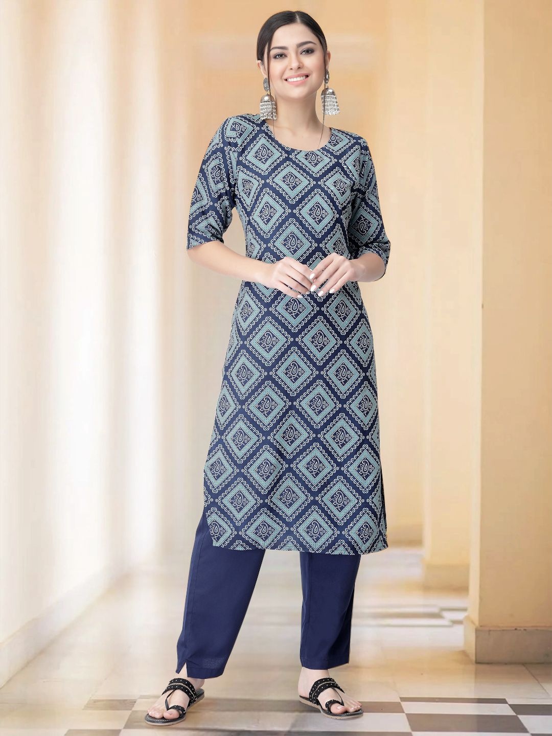 

7Threads Selection Of 2 Geometric Printed Round Neck Straight Kurtas With Trousers`, Navy blue