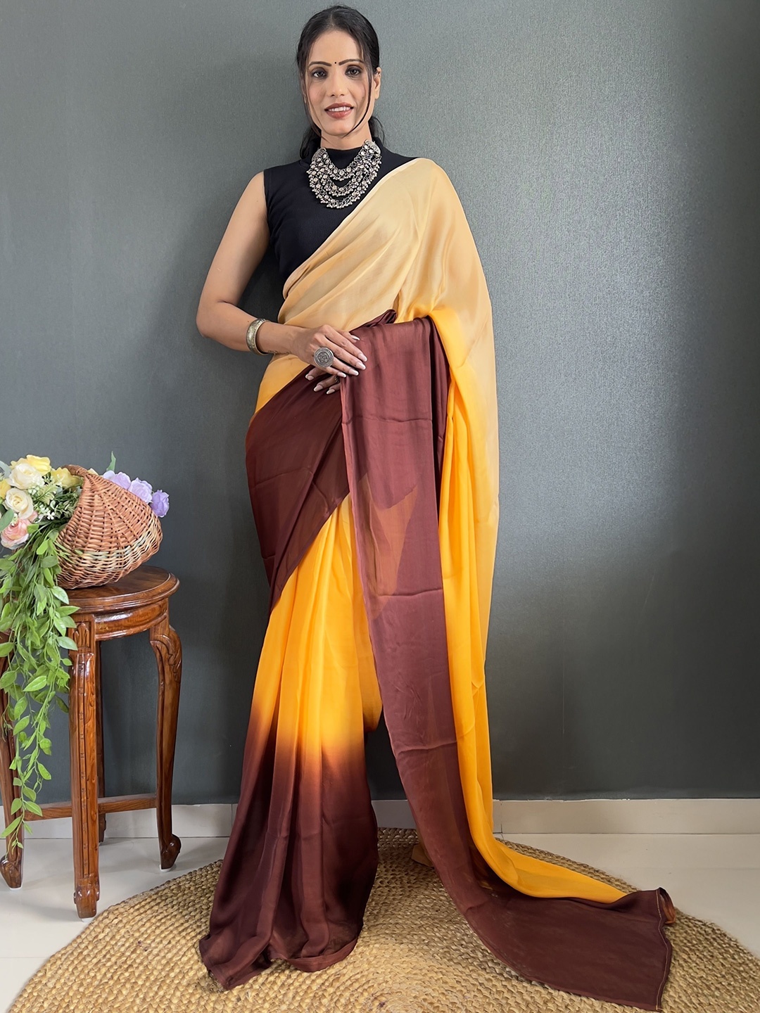 

Upalksh Colourblocked Saree, Yellow