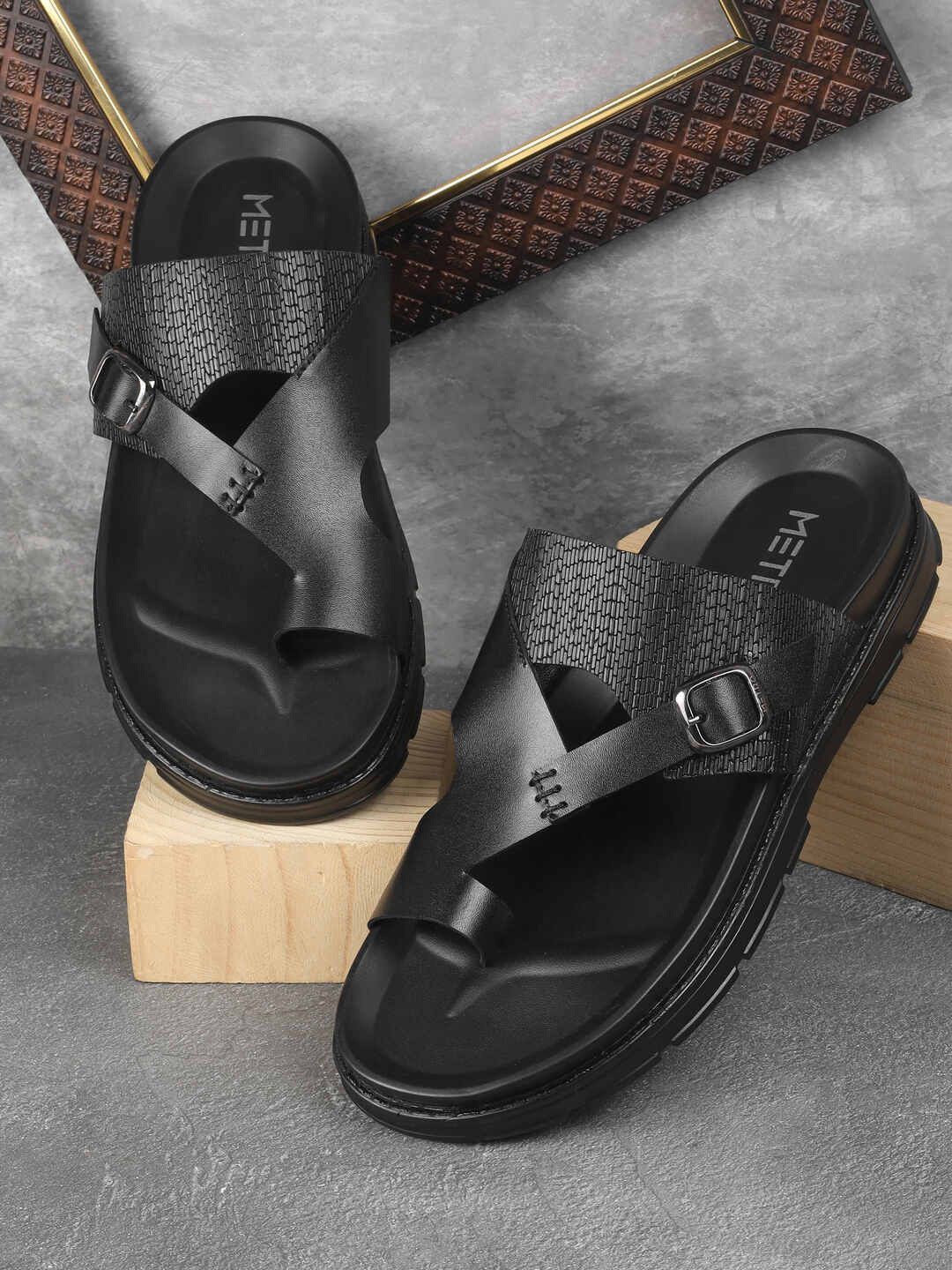 

Metro Men Leather Comfort Sandals, Black