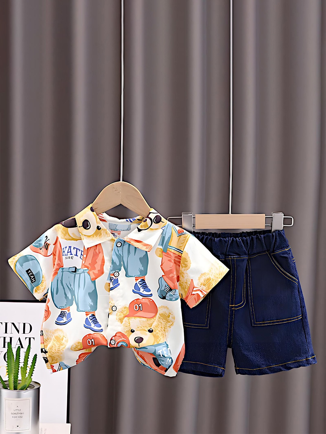

BAESD Kids Printed Short Sleeves Pure Cotton Shirt With Shorts, Off white