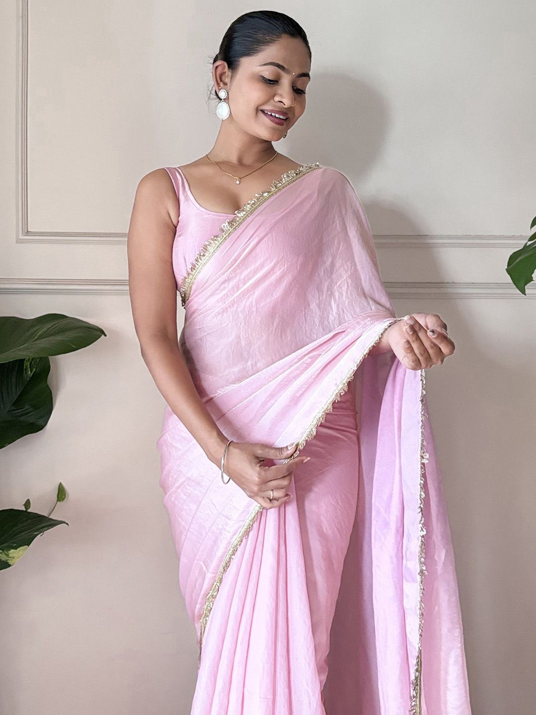 

Saree mall Embellished Sequinned Tissue Sarees, Pink