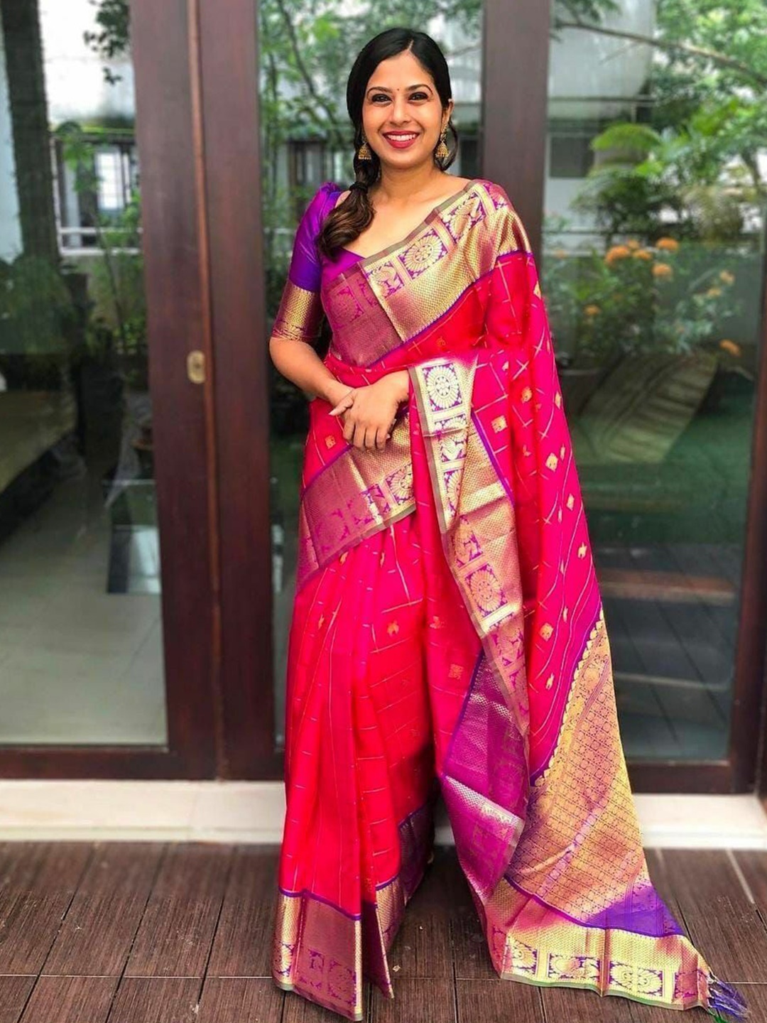 

Upalksh Ethnic Motifs Woven Design Zari Banarasi Saree, Pink