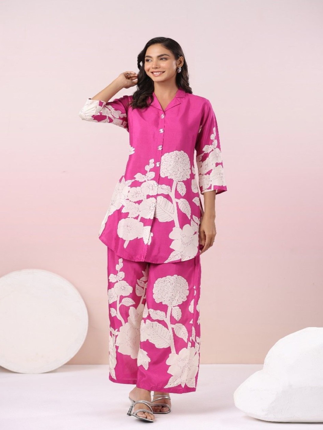 

Autumn Lane Tracy Candy Floral Printed Shirt Collar Shirt with Trouser, Pink