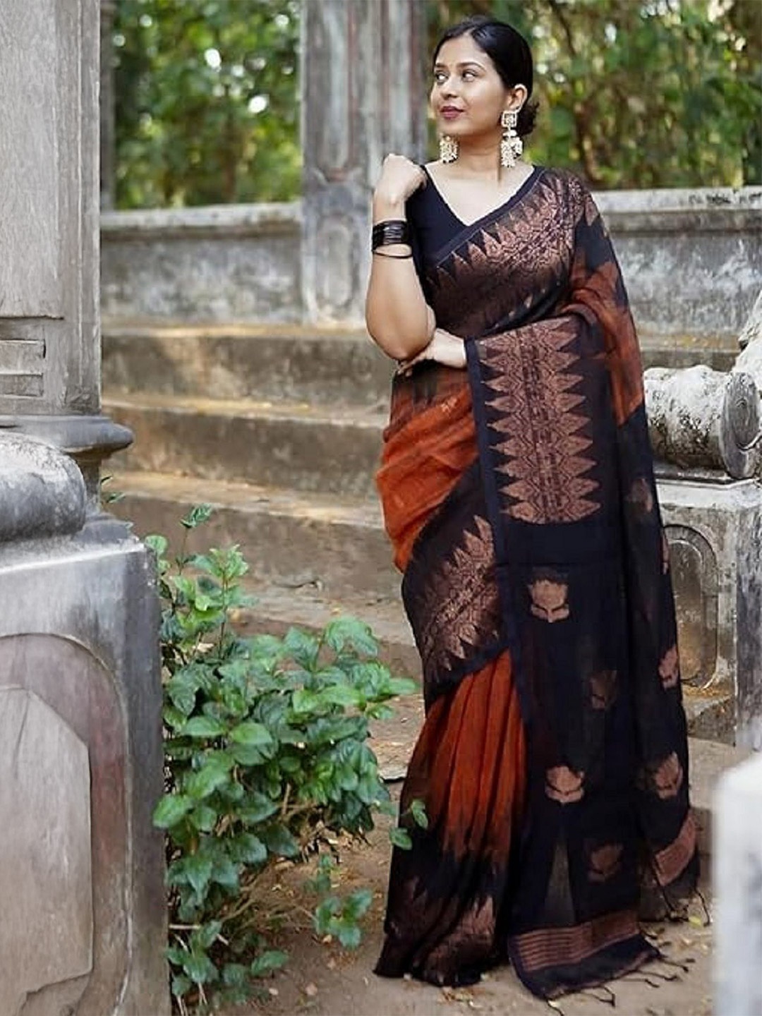 

Aika Ethnic Motifs Zari Pure Silk Banarasi Saree, Orange