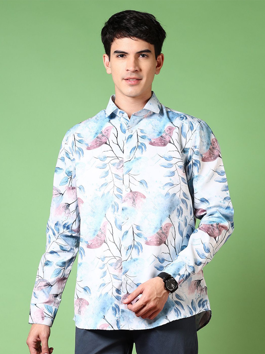 

V-Mart Men Spread Collar Floral Printed Satin Casual Shirt, Blue