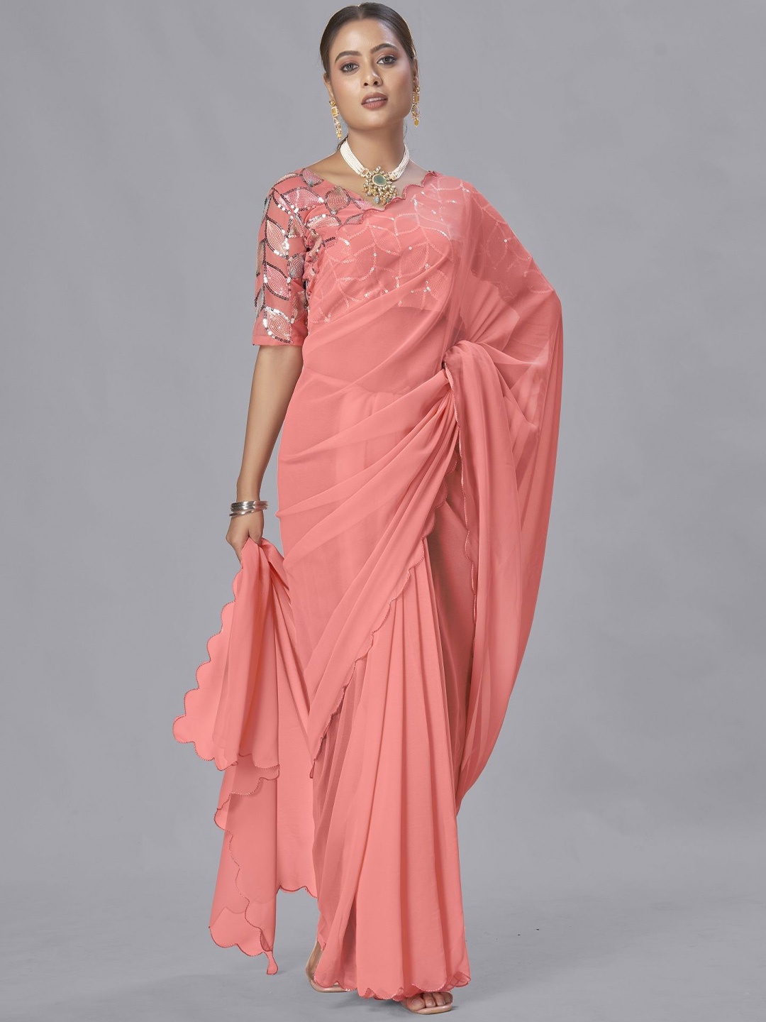 

Aika Embellished Sequinned Pure Georgette Saree, Pink