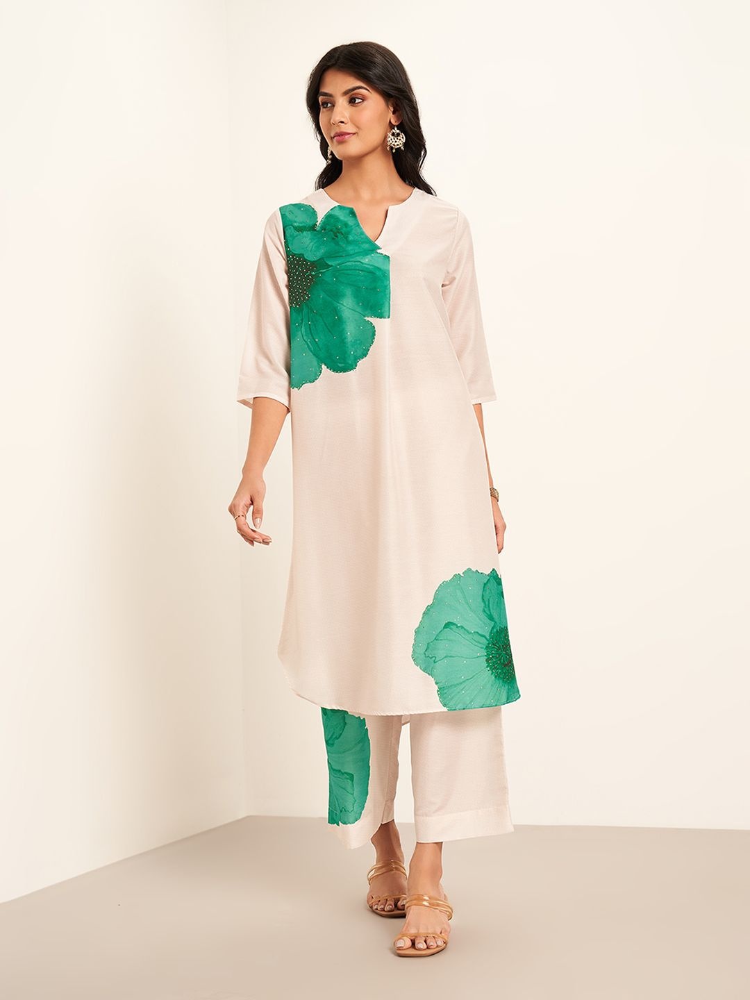 

RANGMANCH BY PANTALOONS Floral Printed Notch Neck Straight Kurta, White