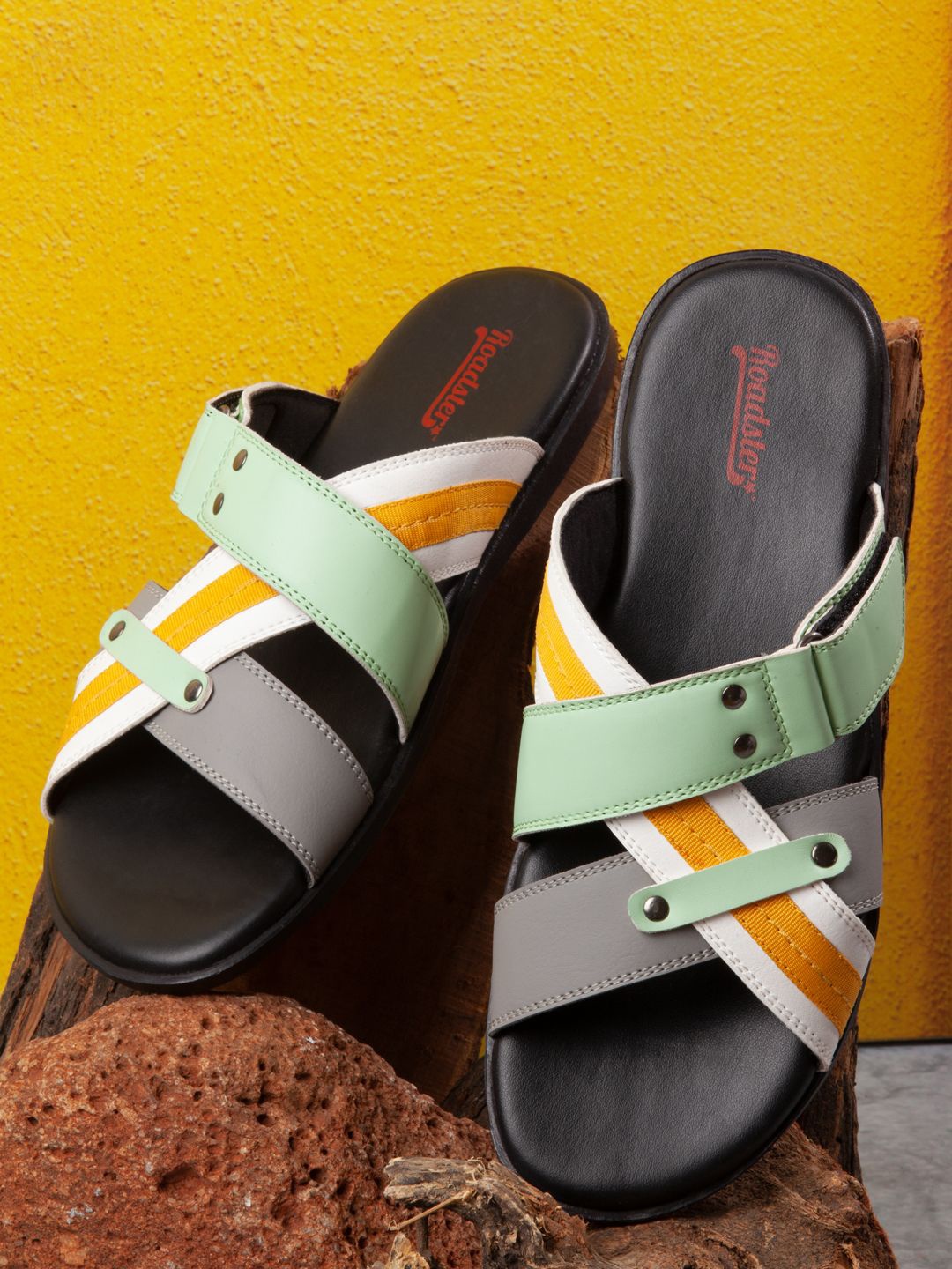 

The Roadster Lifestyle Co Men Colorblocked Cross Strap Sliders, Green