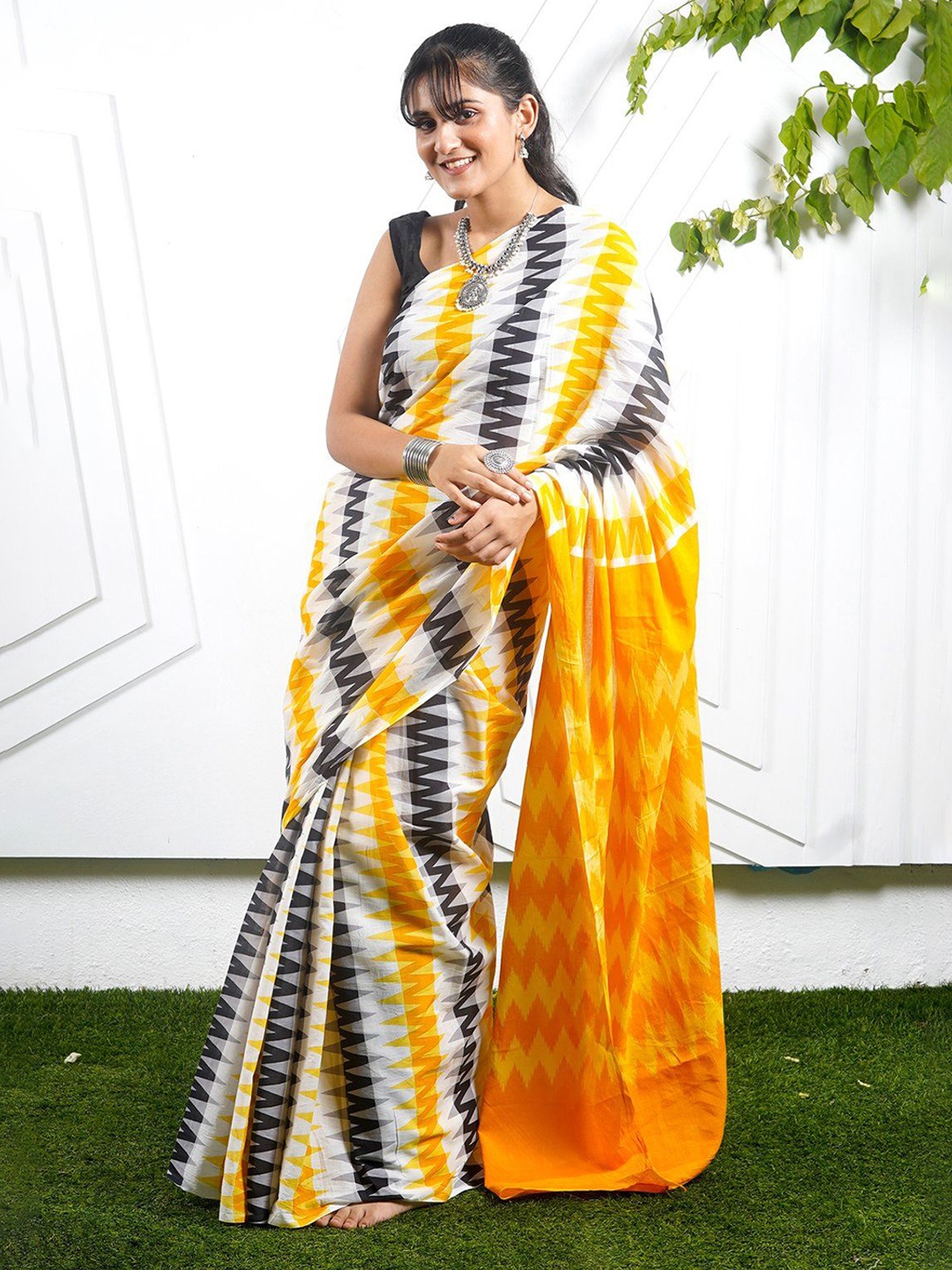 

Craft Musium Floral Pure Cotton Bagru Saree, Mustard