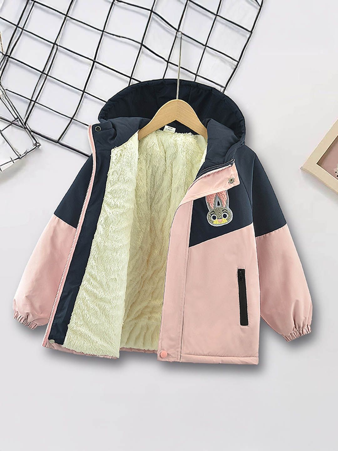 

Xsole Unisex Kids Colourblocked Bomber Jacket, Pink