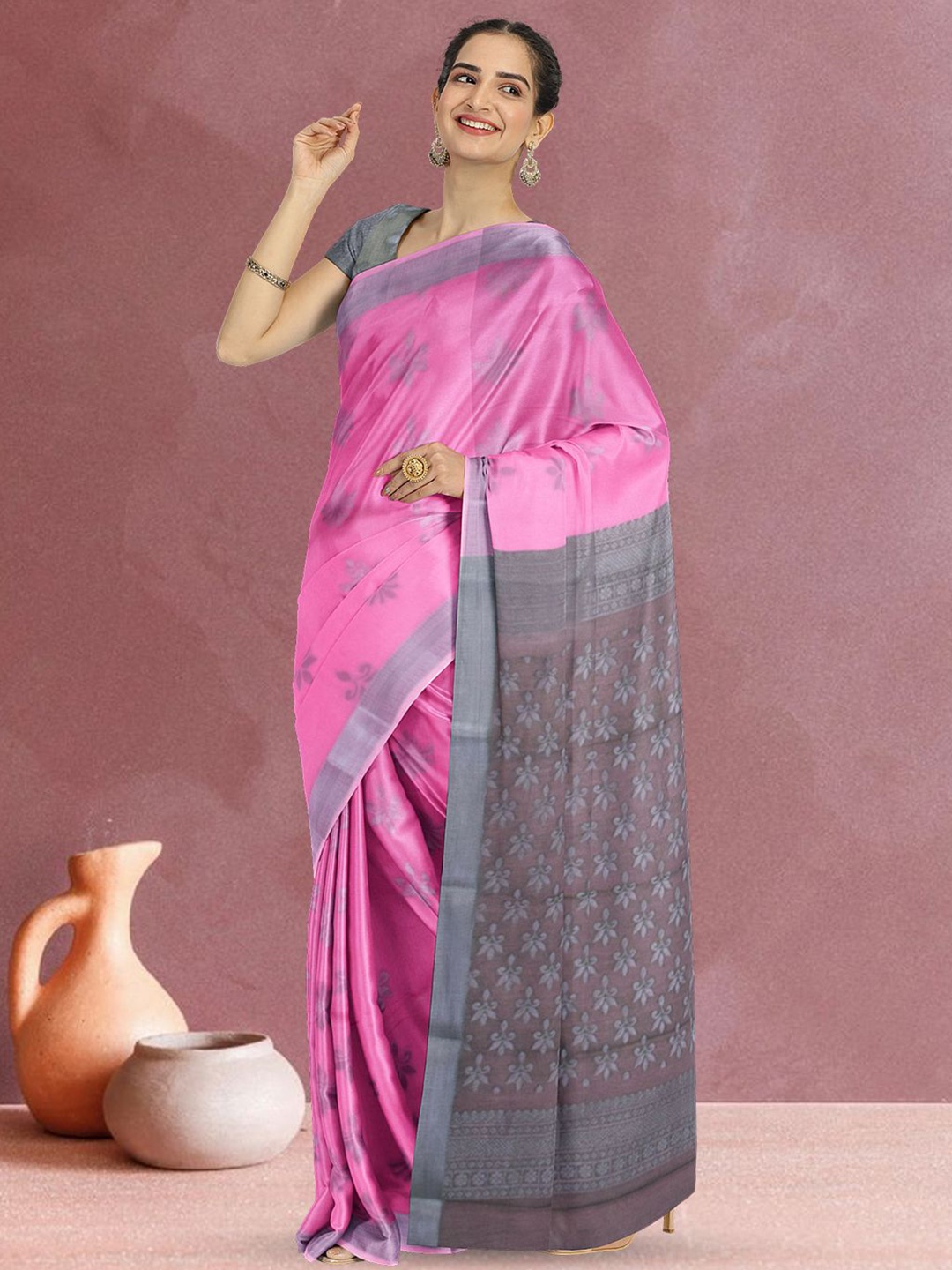 

Avishya Woven Design Ethnic Motifs Saree, Pink