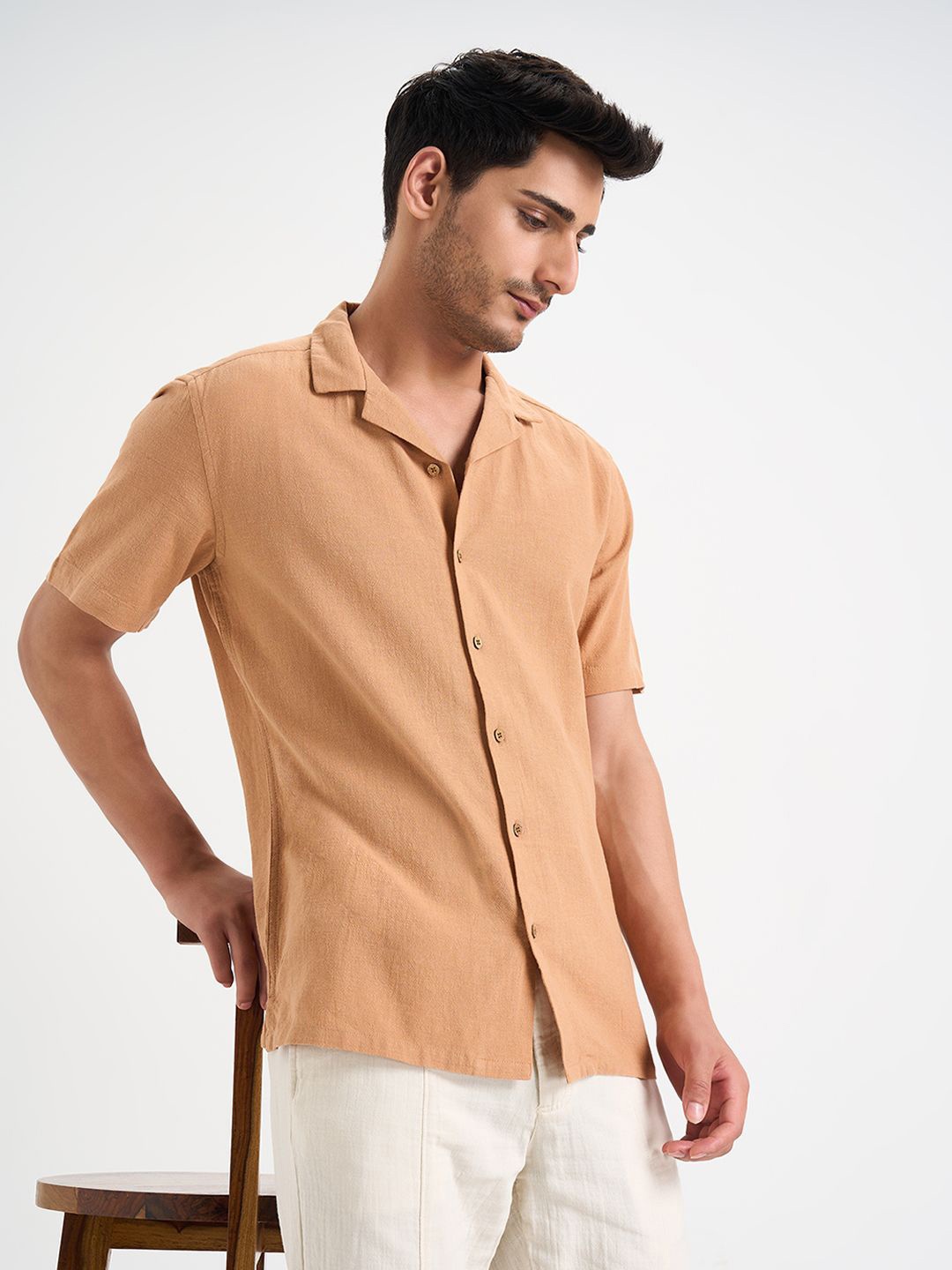 

7 Alt by Pantaloons Men Relaxed Fit Cuban Collar Solid Cotton Casual Shirt, Brown