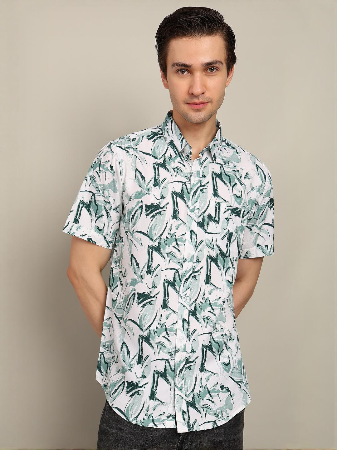 

BLYNK Men Classic Printed Casual Shirt, Green