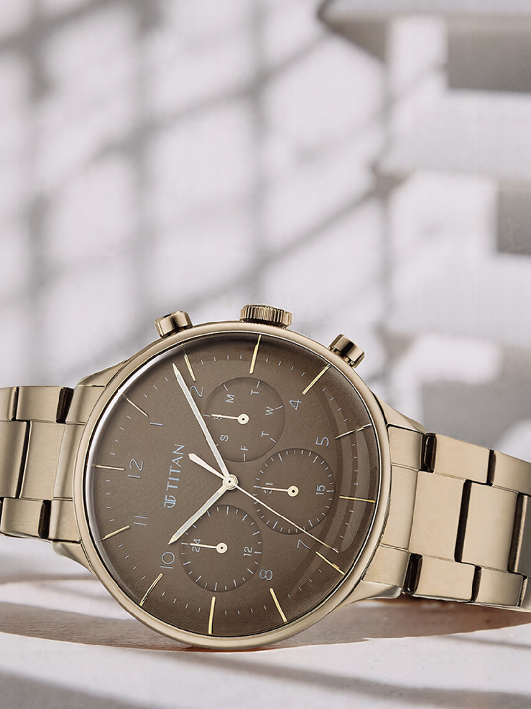 Titan Urban Magic Multifunction Analog With Brown Dial Watch For Men - Nt90102qm02