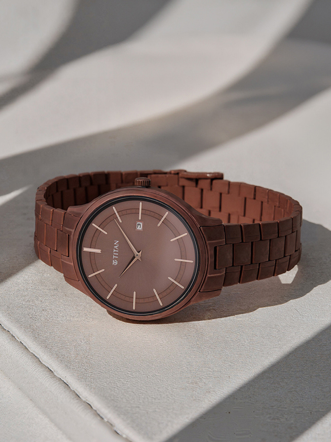 Titan Classique Slimline Quartz Analog With Brown Dial Watch For Men - Nt90142qm05