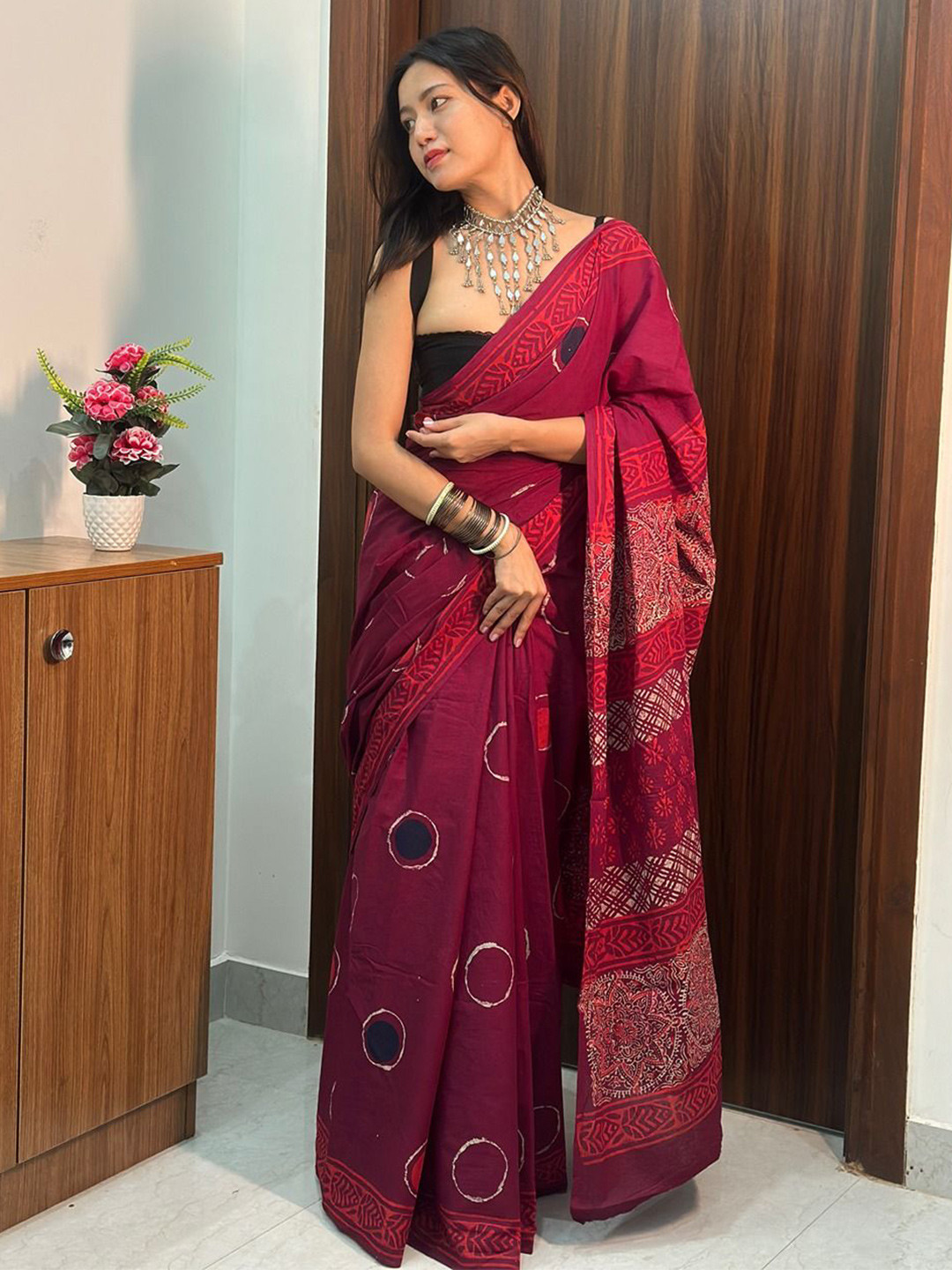 

SainSisters Ethnic Motifs Pure Cotton Block Print Saree, Purple
