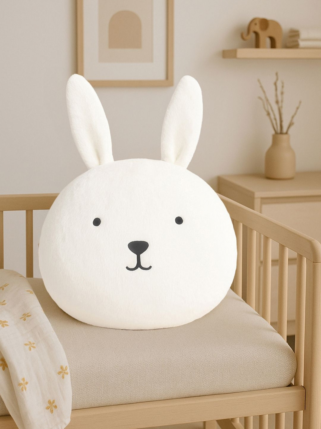 

MiArcus White & Black Printed Animal Face Round Shape Cushion