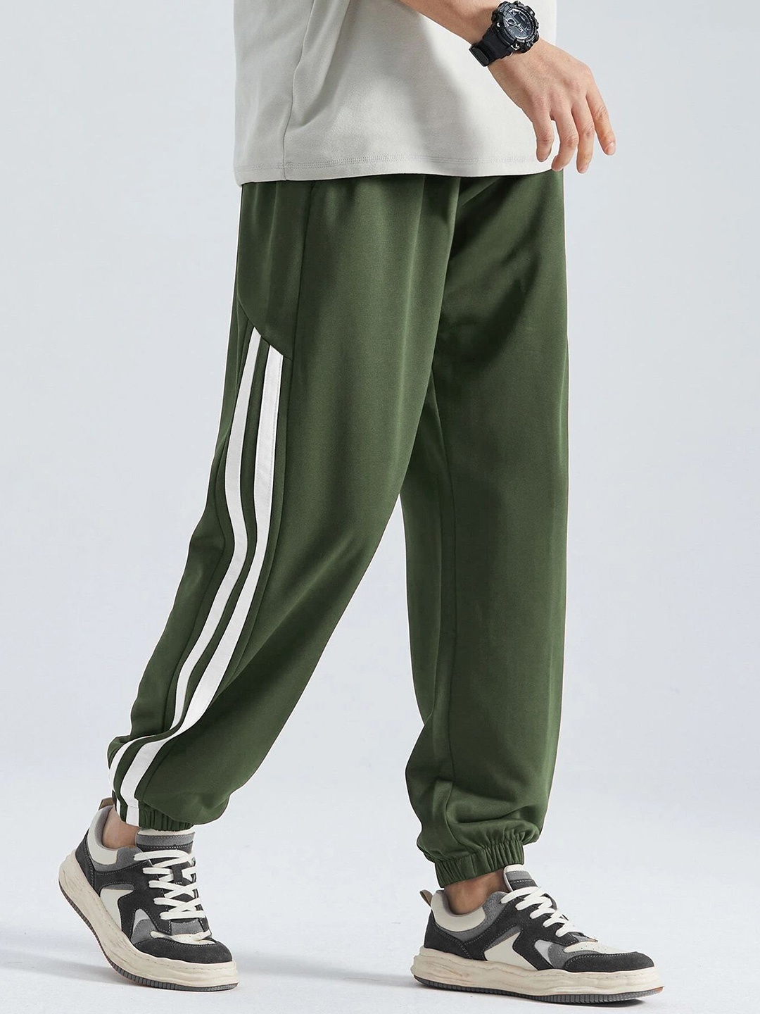 

NOBERO Men Oversized Fit Side Stripe Joggers, Olive