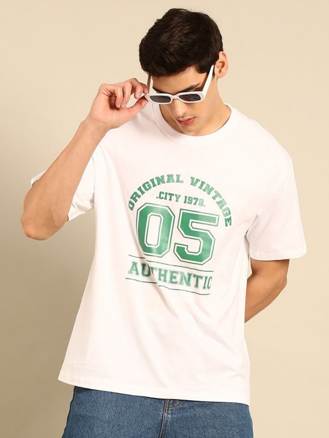 

Mast & Harbour Men Printed Drop-Shoulder Sleeves Bio Finish Applique T-shirt, White