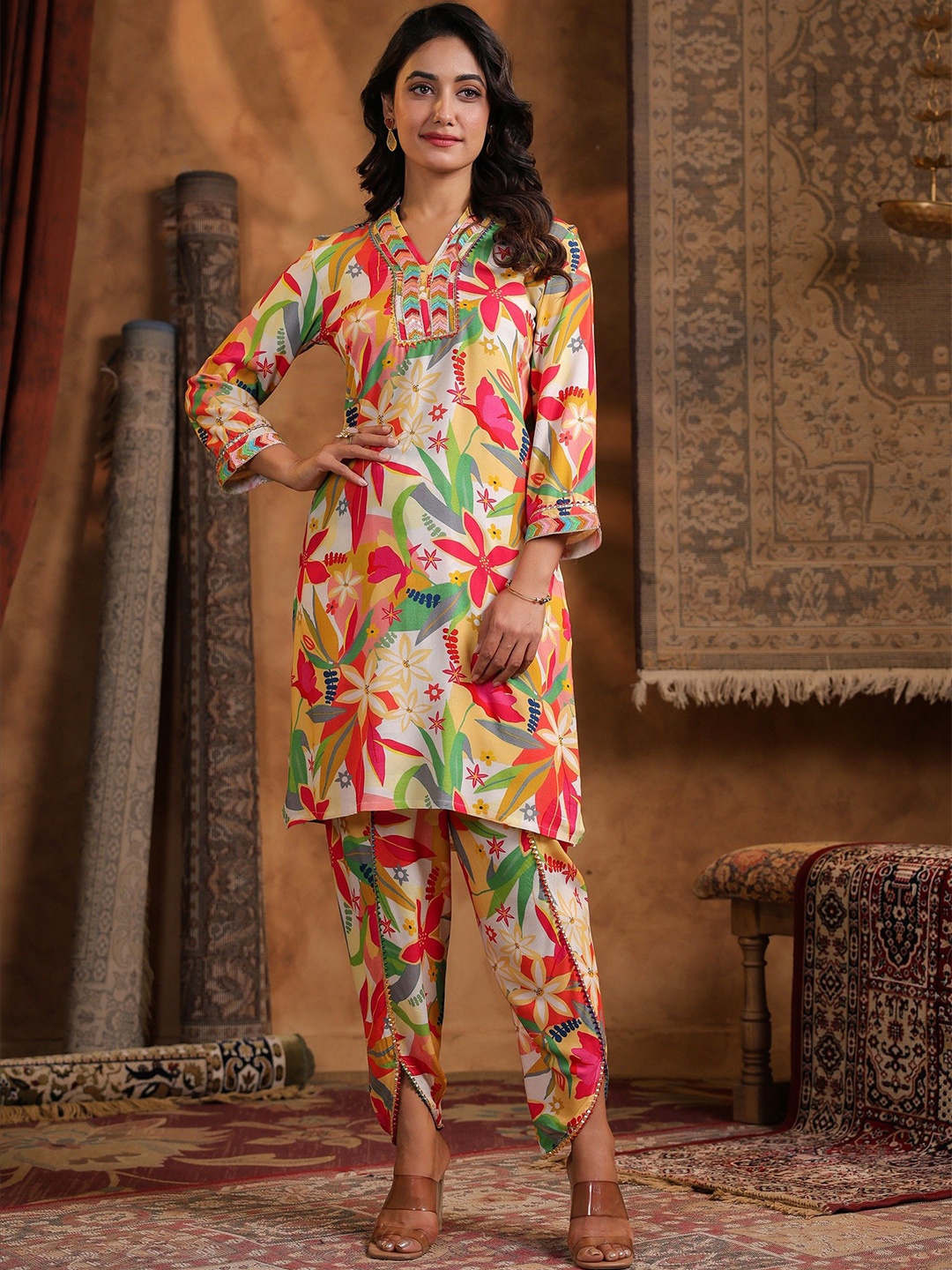 

SCAKHI Printed V Neck Tunic With Trousers Co-Ords, Pink