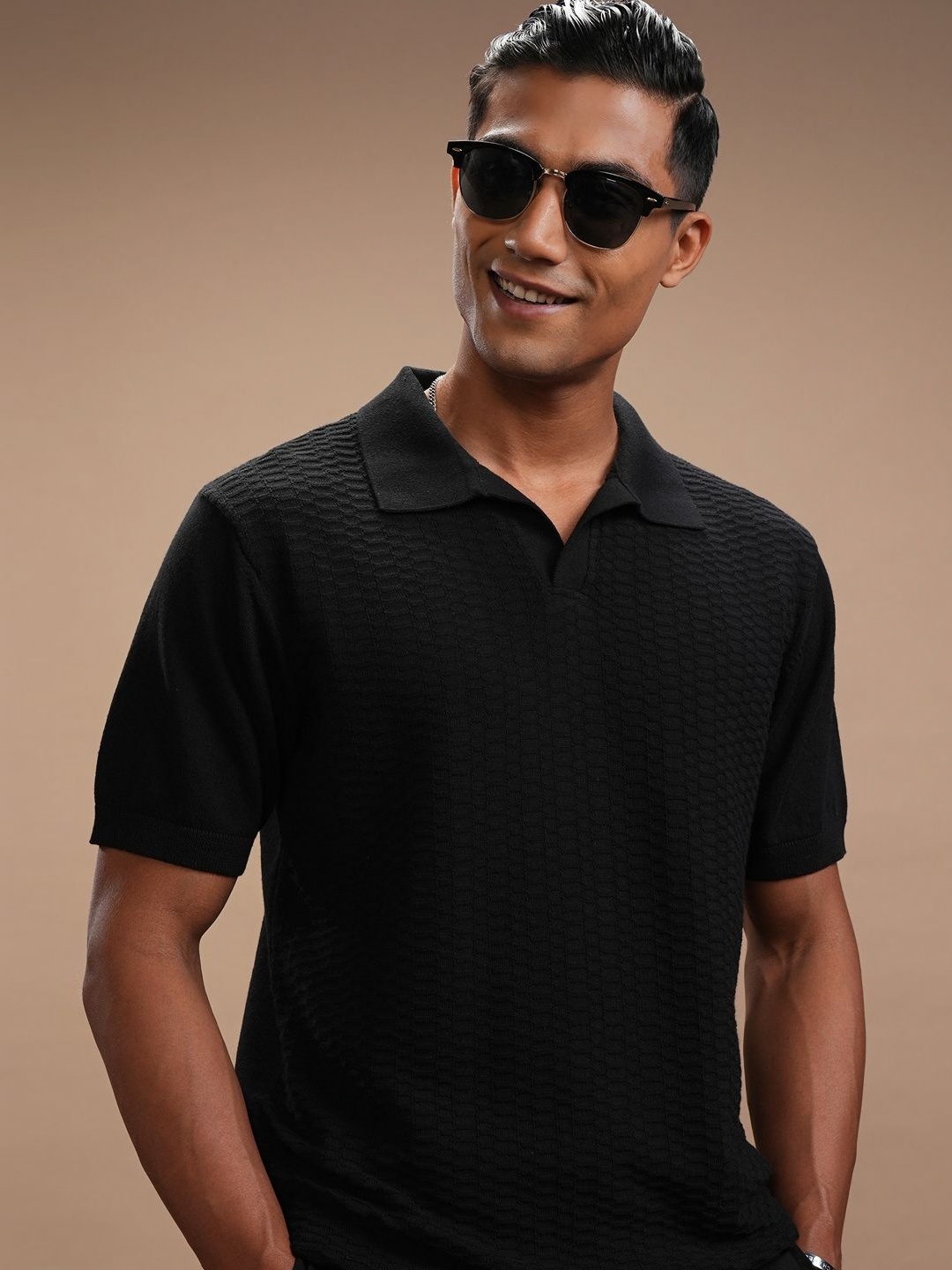 

HIGHLANDER Men Polo Collar T-shirt, Black