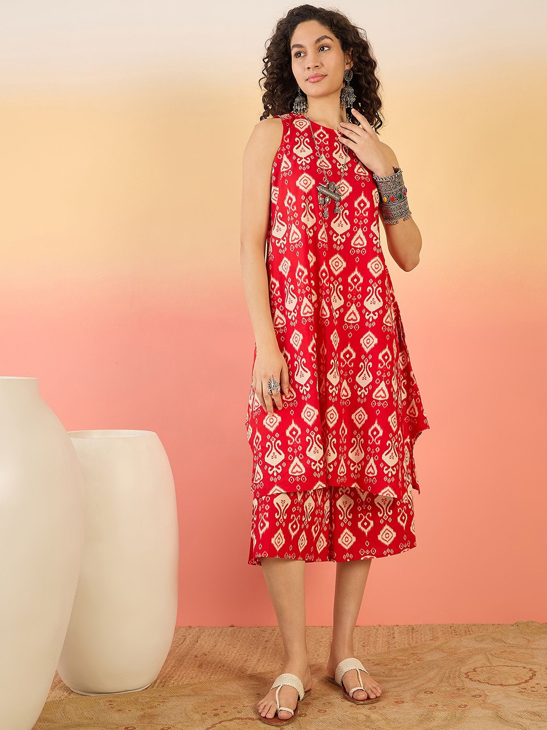 

InWeave Women Ethnic Motifs Printed Regular Pure Cotton Kurta with Palazzos, Red