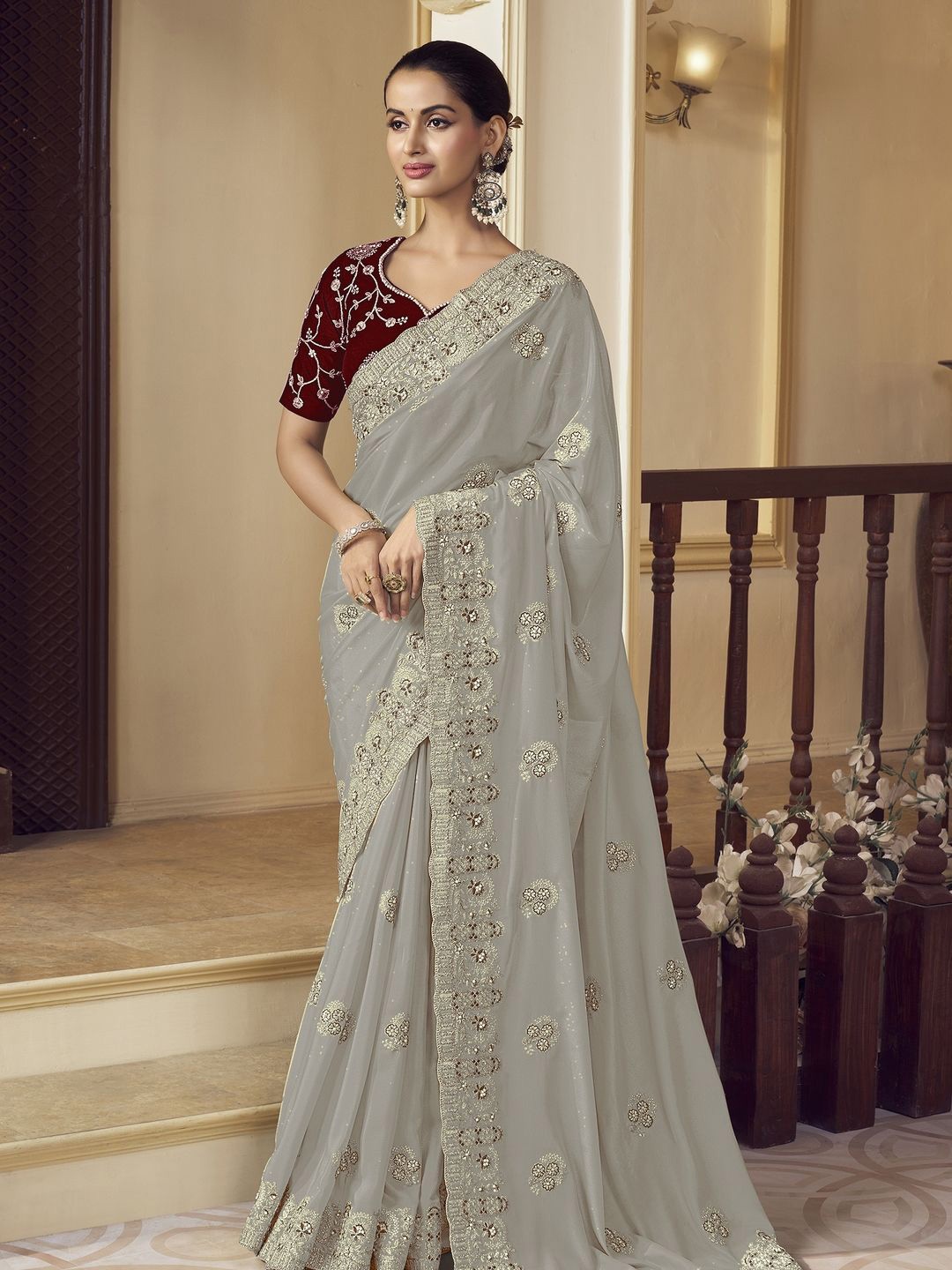 

Suha Floral Embroidered Poly Georgette Saree, Grey