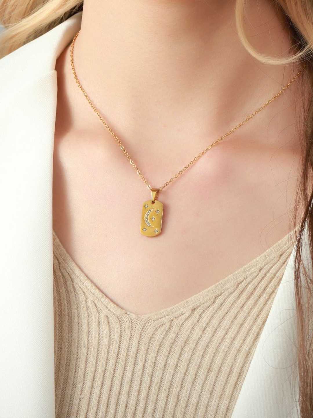 

SALTY Stainless Steel Pendant With Chain, Gold