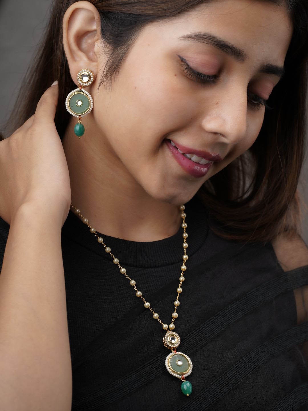 

AARSEE OFFICIAL Anti-Tarnish Luminous Jade Kundan Earrinngs, Gold