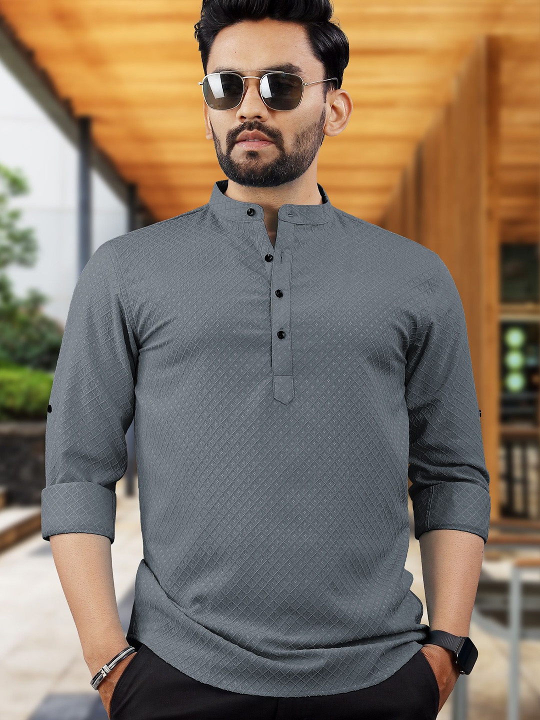 

VeBNoR Men Printed Thread Work Dobby Kurta, Grey