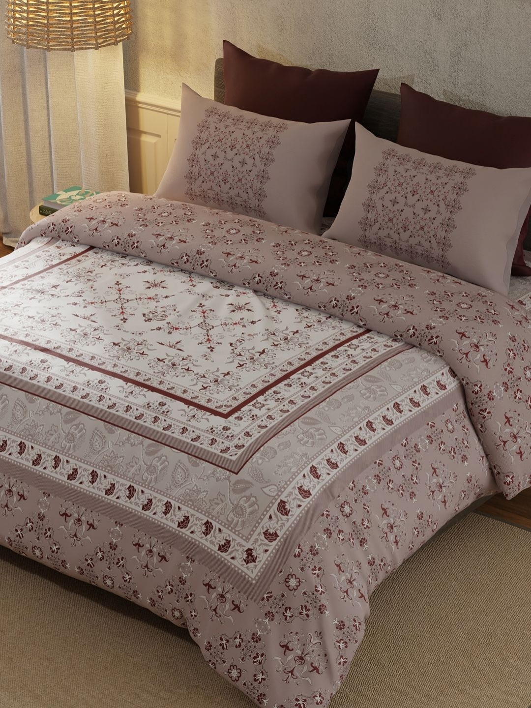 

BELLA CASA Maroon & White Ethnic Motifs 210 TC King Bedsheet with 2 Pillow Covers
