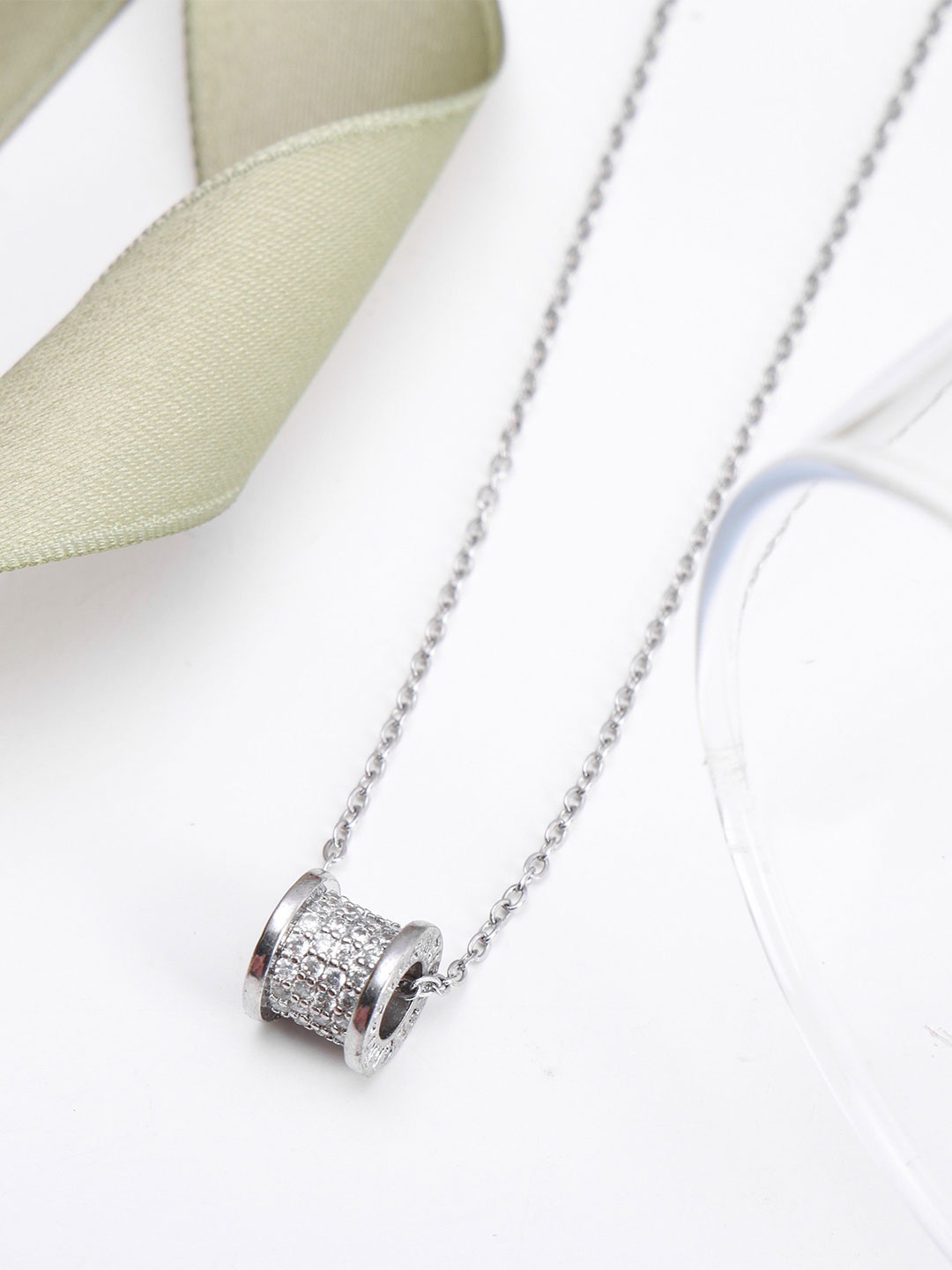 

Laviscart Rhodium-Plated Stainless Steel Artificial Stones Studded Chain, Silver