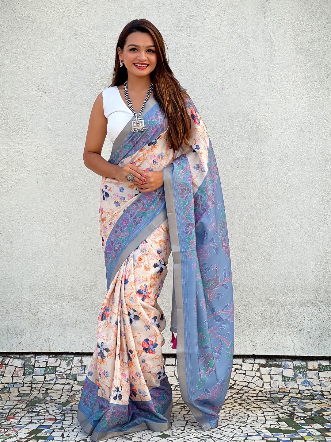 

Rangtulika Ethnics Floral Printed Zari Tussar Saree, Blue