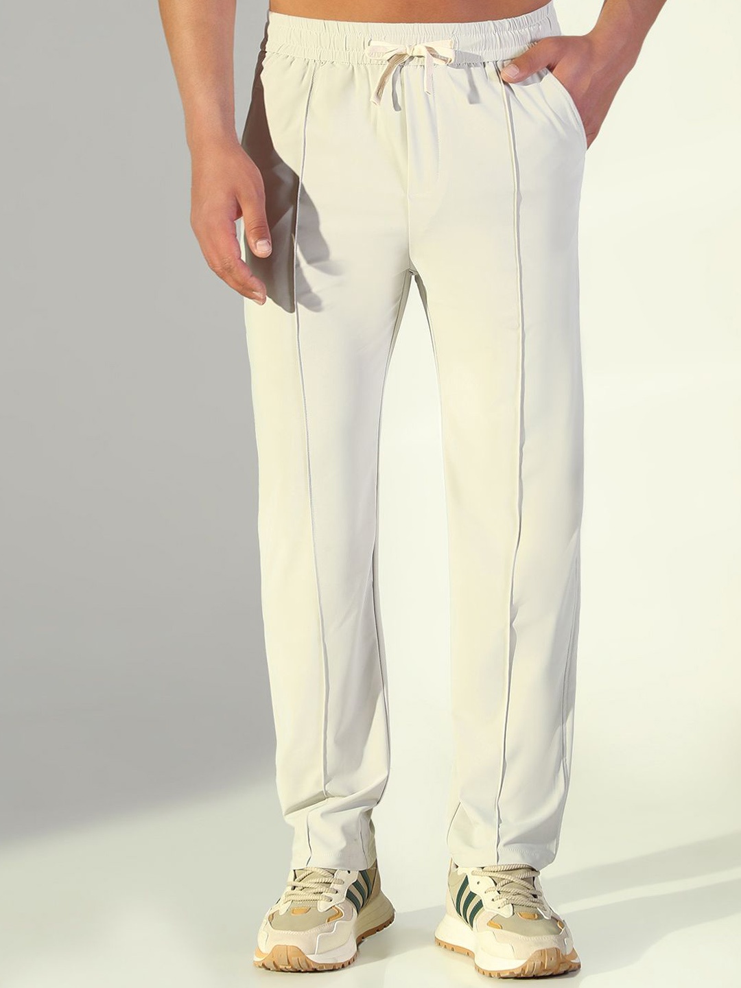 

SHOWOFF Men Comfort Regular Fit Low-Rise Trousers, White