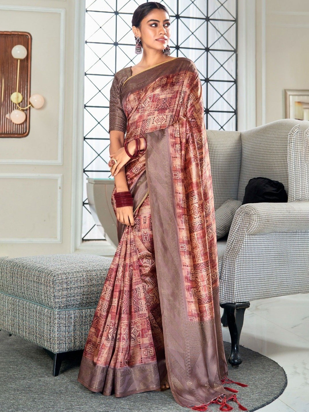 

MySilkLove Zari Silk Blend Banarasi Saree, Brown