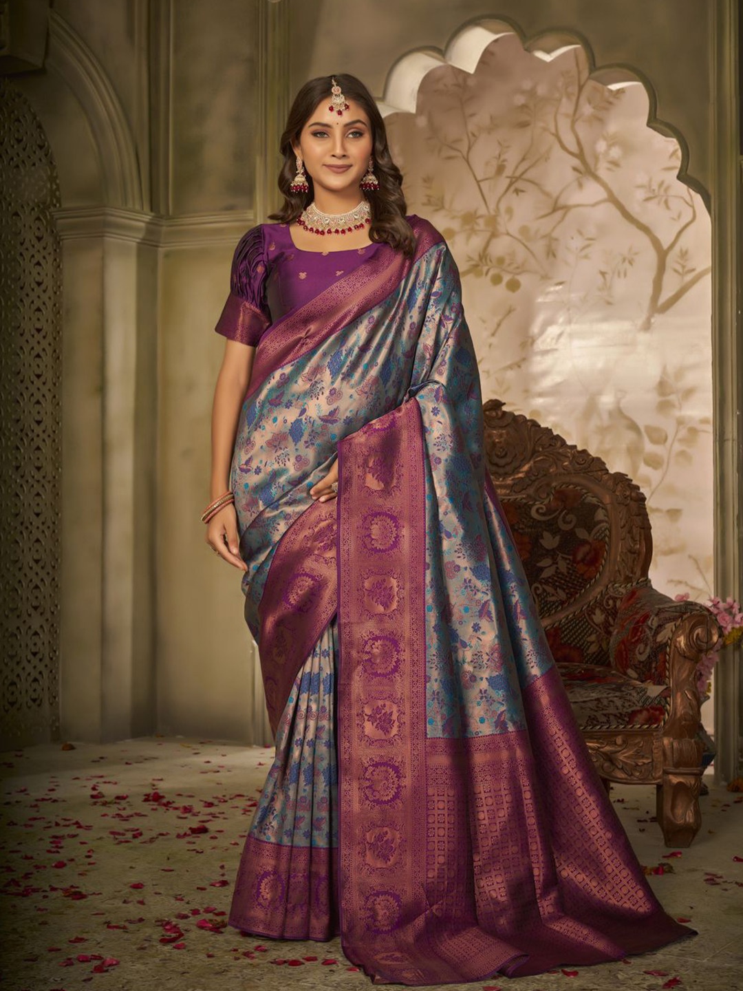 

KALINI Floral Woven Design Zari Saree, Burgundy