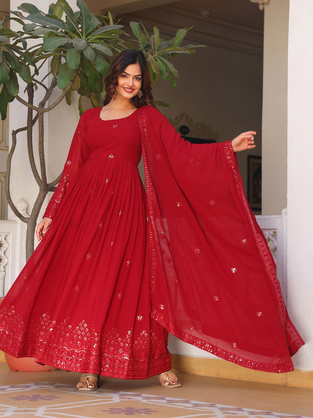 

Wedani Women Ethnic Motifs Embroidered Regular Kurta with Pyjamas & With Dupatta, Maroon
