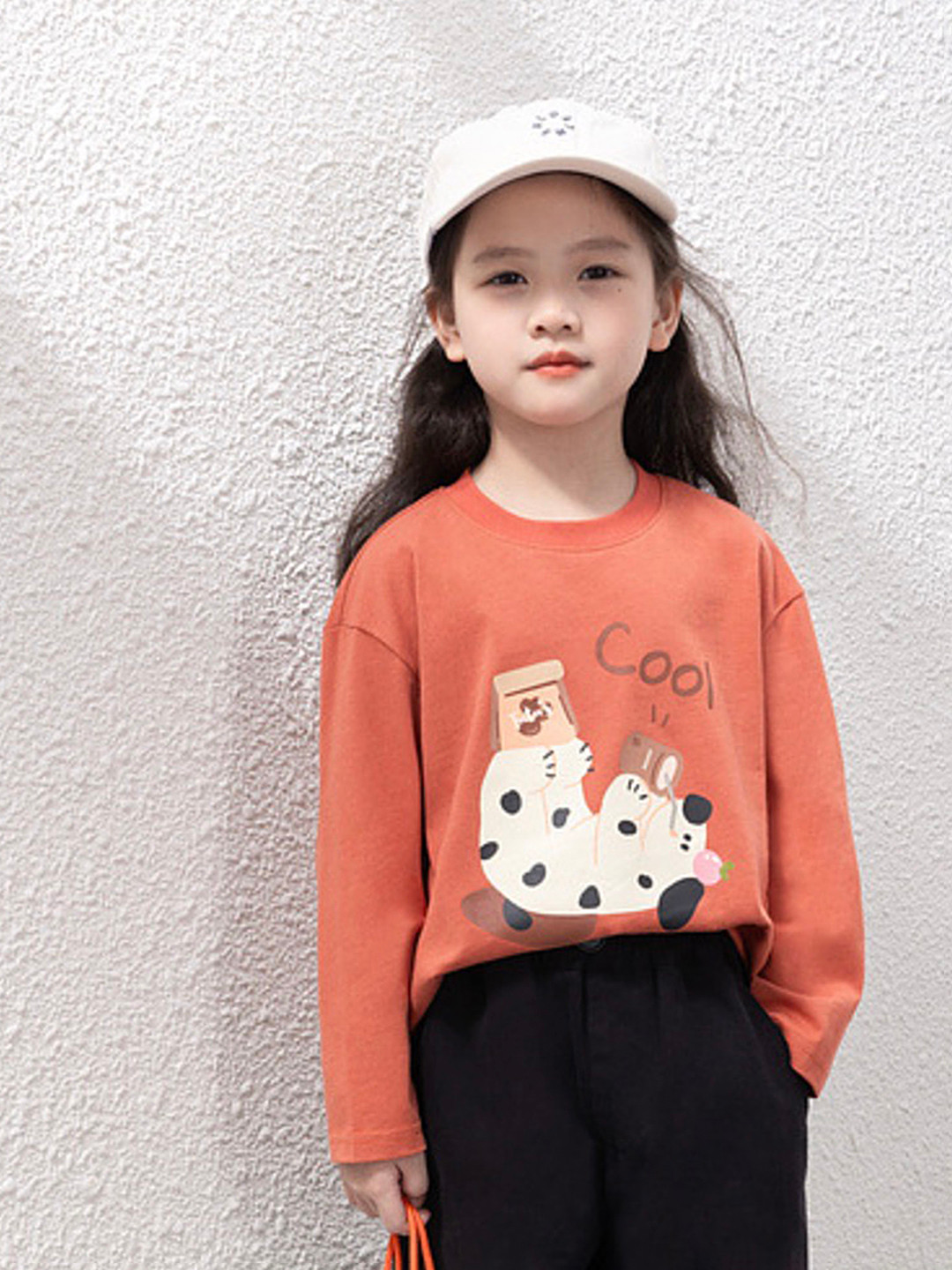 

LULU & SKY Girls Printed Applique T-shirt, Orange