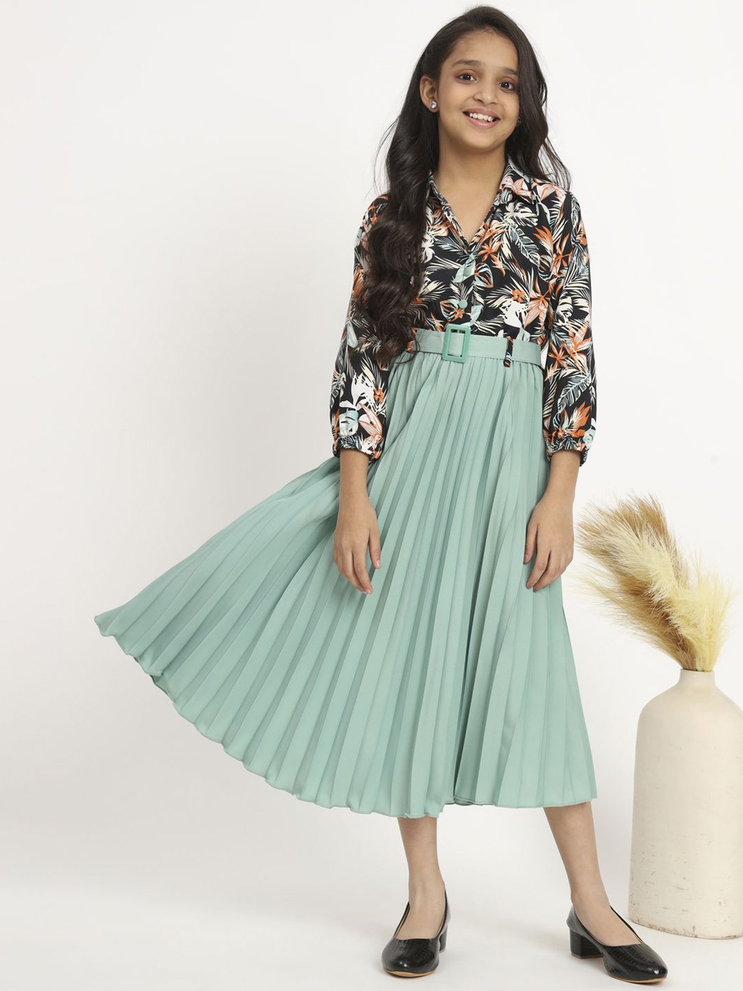 

OTABU Print Puff Sleeve Applique A-Line Midi Dress, Multi