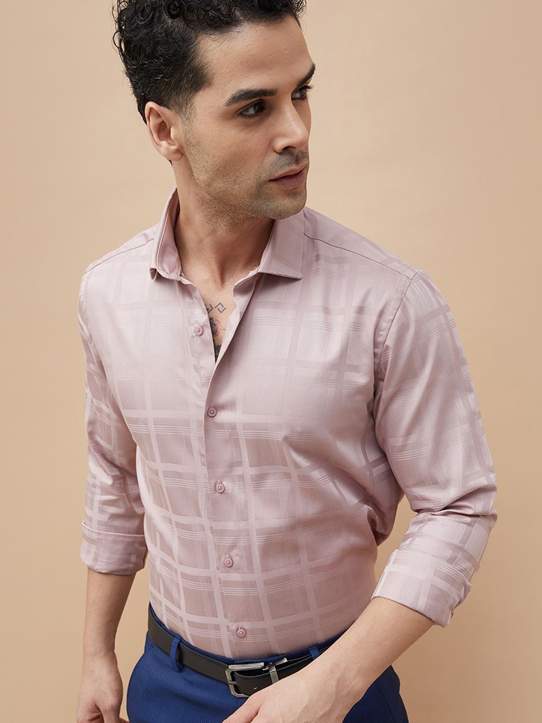 

CODE by Lifestyle Men Slim Fit Opaque Checked Casual Shirt, Pink