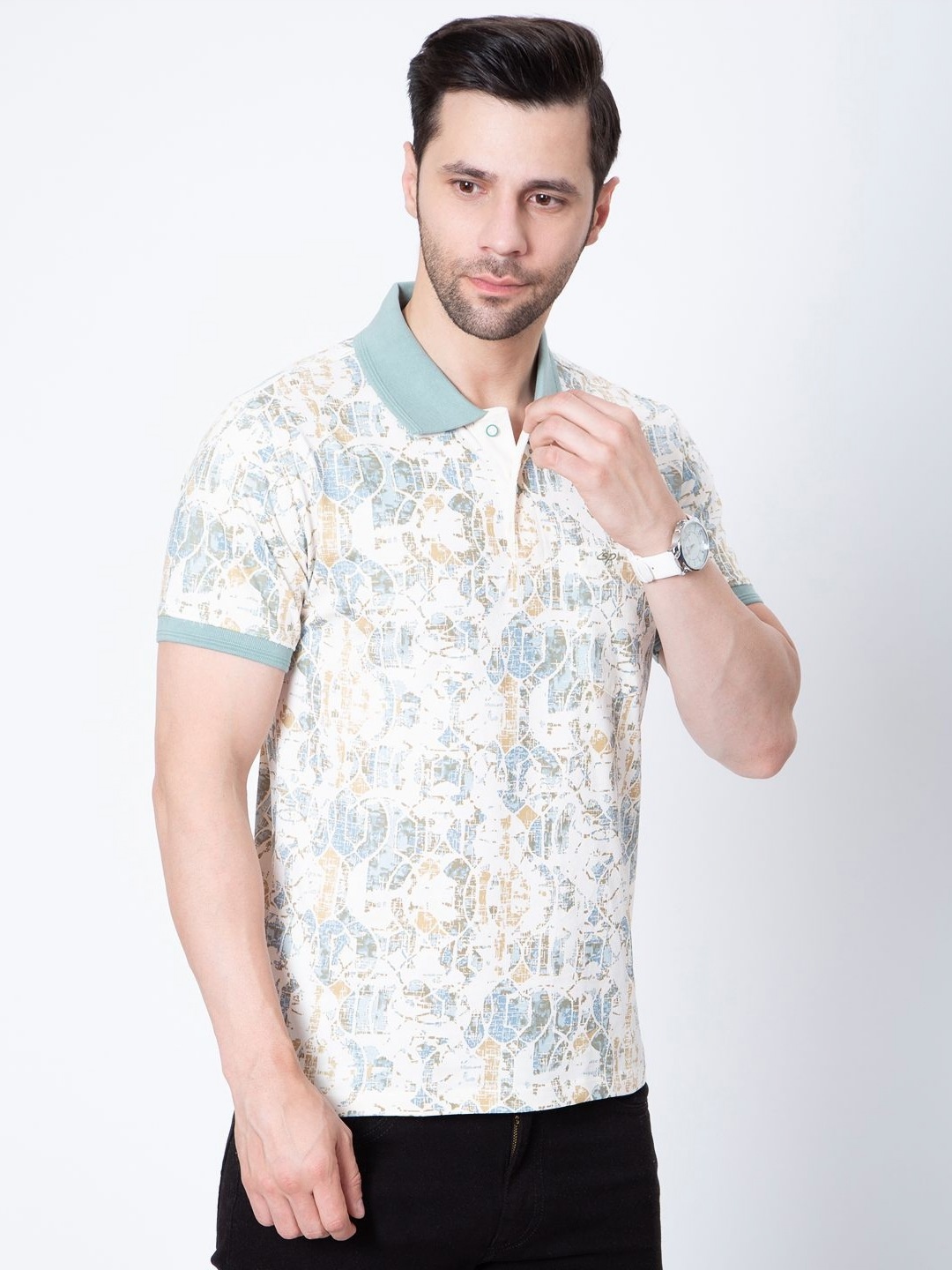 

Sparky Men Floral Printed Polo Collar Pockets Slim Fit T-shirt, Green