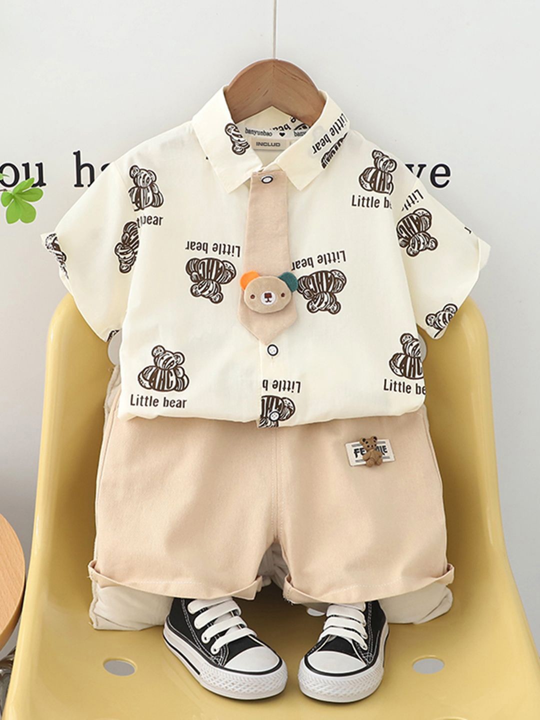 

INCLUD Boys Printed Shirt with Shorts, Off white