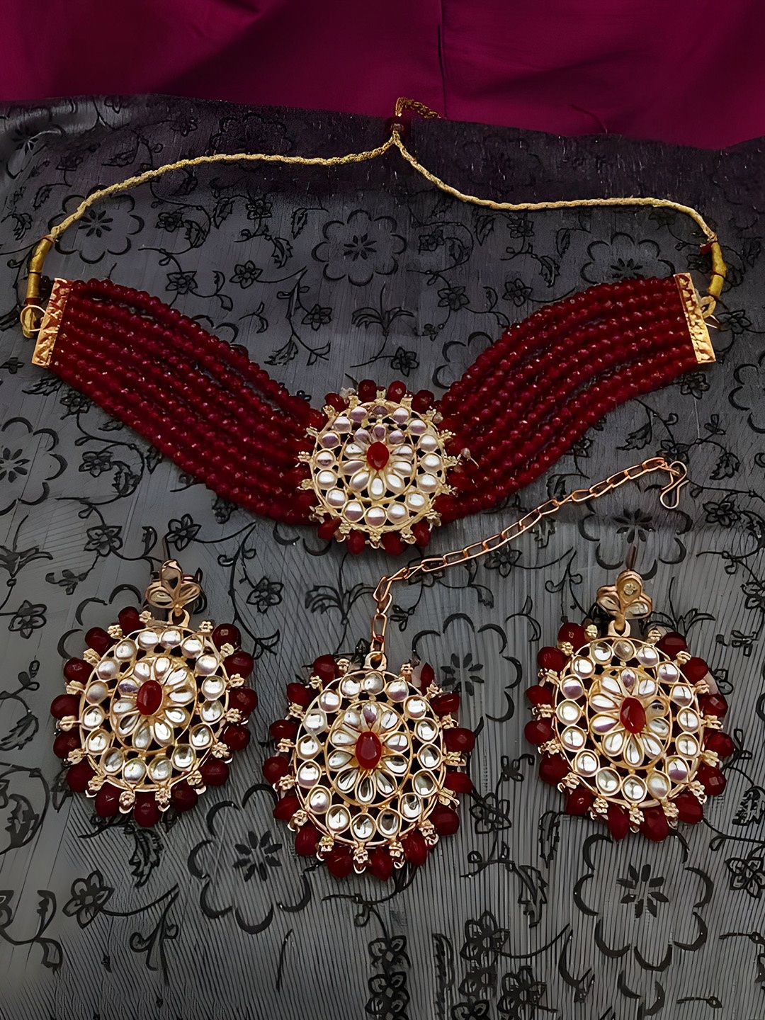 

JMBW INTERNATIONAL Set Of 2 Gold Plated Stone Studded & Beaded Jewellery Sets