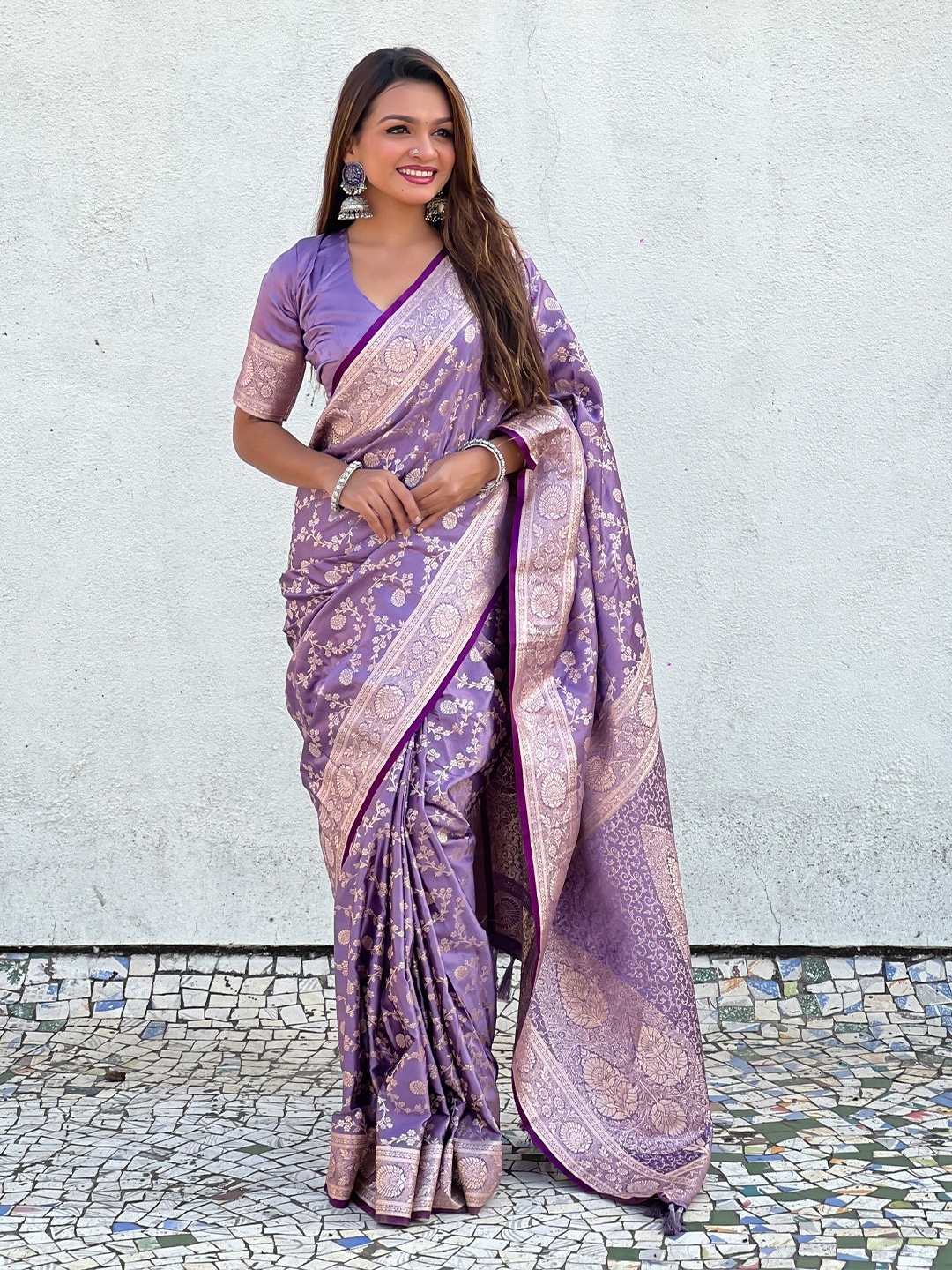 

Rangtulika Ethnics Ethnic Motifs Woven Design Zari Banarasi Saree, Purple